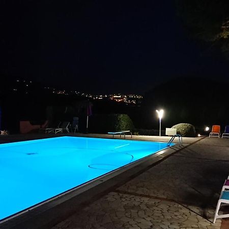 קאפוליברי Residence Melograno מראה חיצוני תמונה